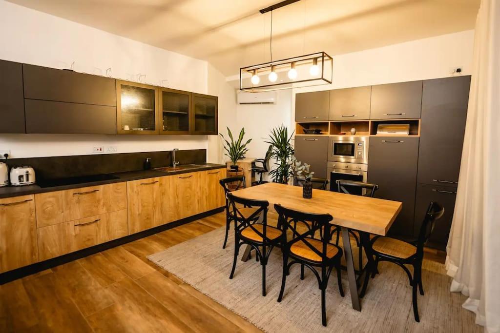 Luxurious & Stylish Penthouse With Private Pool Apartment มซิดา ภายนอก รูปภาพ
