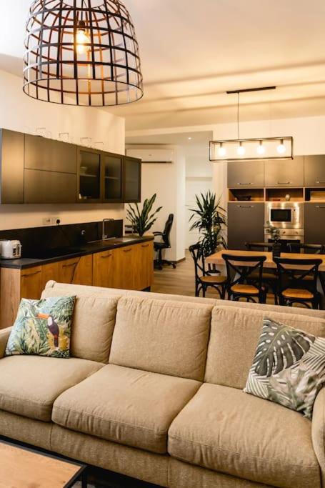 Luxurious & Stylish Penthouse With Private Pool Apartment มซิดา ภายนอก รูปภาพ